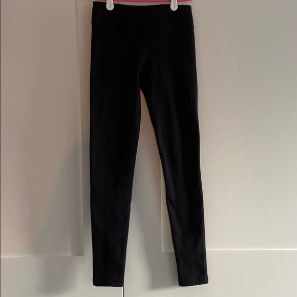 Girls Athleta leggings size M (8-10)
